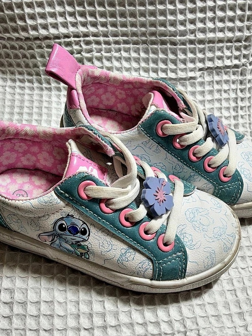 Ground up Girls Floral Stitch Character Sneakers Blue & Pink US 8